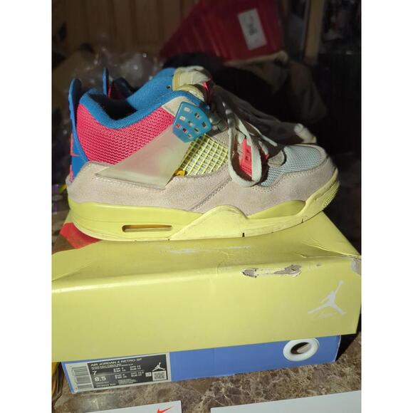 Union LA x Air Jordan 4 Retro Guava Ice - Size 8.5 - DC9533 800 main image 6